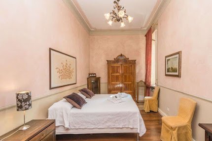 LAKE COMO HISTORIC LUXURY VILLA- 1200M2 OF PURE SPLEDOUR