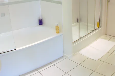 Baddow Road Apartment