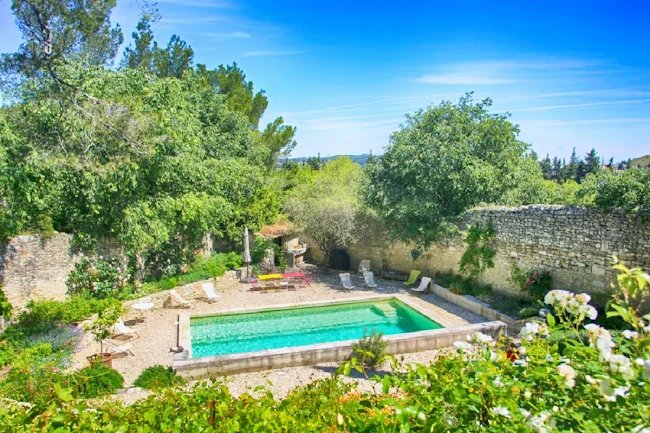 A Beautifully Restored Family Villa in Avignon