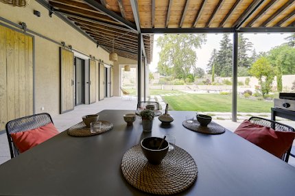 A Cozy Villa Retreat Near St Remy de Provence