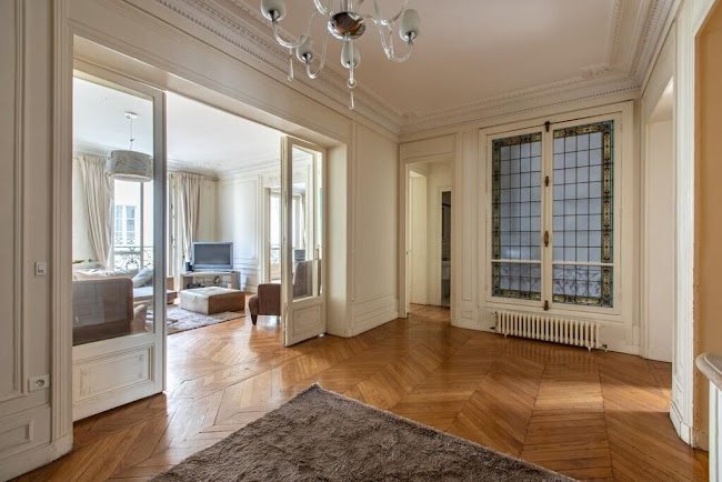 A 220SQM HAUSSMANN JEWEL ON THE CROWN OF CHAMPS ELYSEES