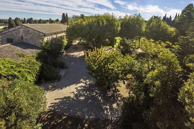 St Remy Provencal Villa With Mediterranean Essences
