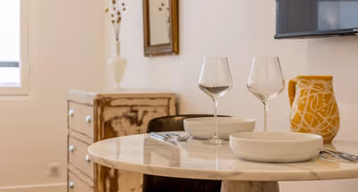 MADELEINE STUDIO AT RUE DUPHOT