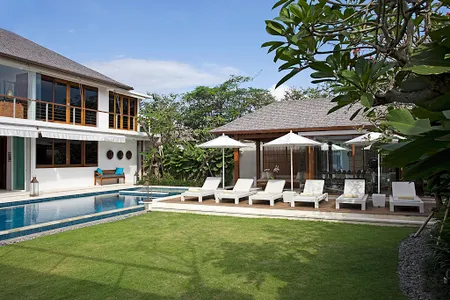A Luxury Villa on Batubelig Beach