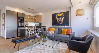 Pl. de Colón Serviced Apartment