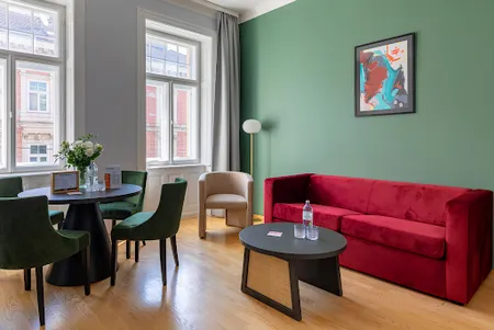 Strauss Serviced Apartments