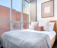 W Chicago Ave Serviced Apartment