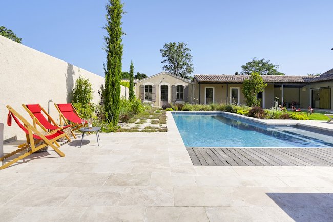 A Cozy Villa Retreat Near St Remy de Provence