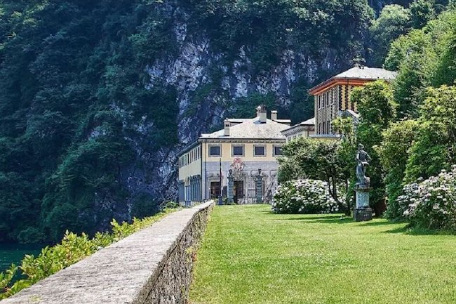 PARADISE ON THE LAKE-THE ULTIMATE PRIVATE ESTATE-WATCH THE MAGIC UNFOLD