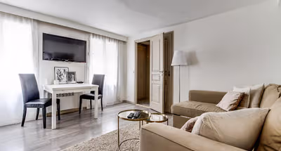 ARGOUT SERVICED APARTMENT