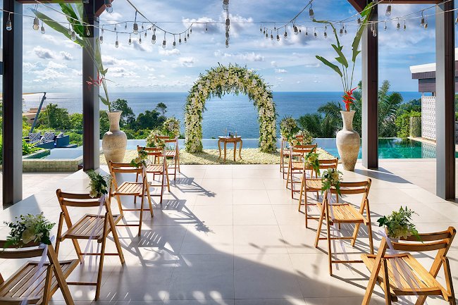 A Sophisticated Luxury Villa in Phuket