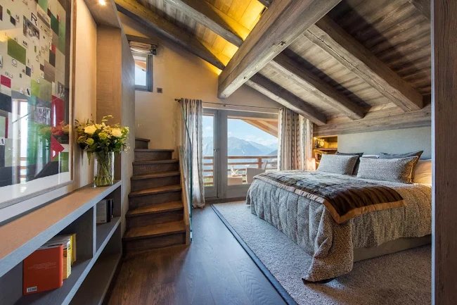 An Alpine Chalet With a Modern Touch of Verbier Elegance