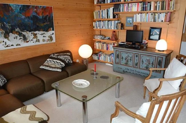 A 19th Century 120 sqm Duplex in the Alps