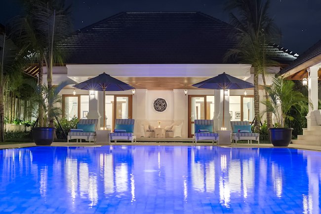 A Quiet Luxury Villa in Petitenget