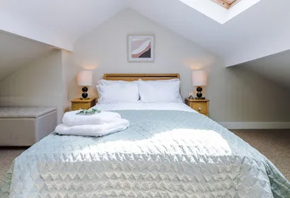 2BR Designer apartment for City Breaks in Chester.