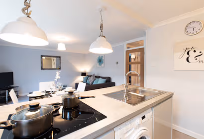 2-bedroom apartment Woodgrange Court