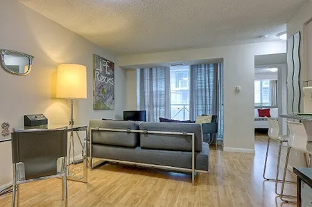 York Suite Simcoe St Apartment