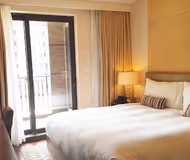 Jinqiao Road Station Serviced Apartments