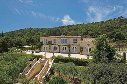 A Gorgeous Villa Home in Gassin