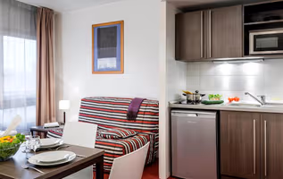 Paris Villette Serviced Apartment, Montmartre