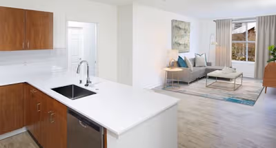 10th Street Serviced Apartment
