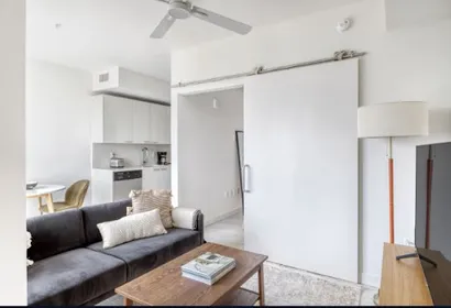 22nd St Serviced Apartment
