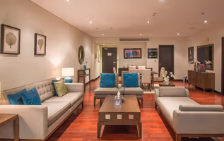 East Crescent Road Serviced Apartment
