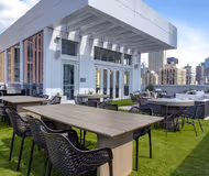 W Chicago Ave Serviced Apartment