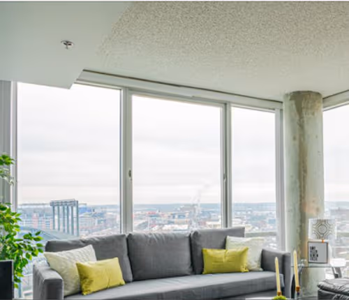 2 BEDROOM IN THE HEART OF BALTIMORE