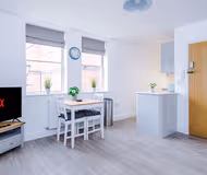 Comfy 2 Bedroom Apartment in Chester City Centre