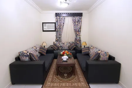 Hira Street Serviced Apartment