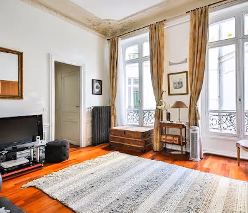 Premium furnished Apartment rental in Paris, Champs Elysées - Studio - 38 sqm