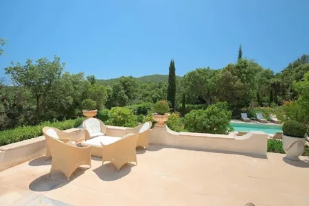 A Gorgeous Villa Home in Gassin