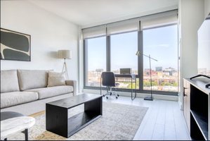 W Van Buren St Serviced Apartment