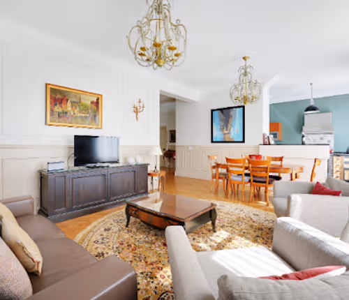 MARAIS ELEGANCE A 120M2 TRUE PARISIAN LUXURY HOME