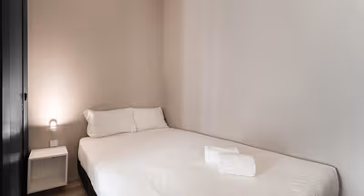 Modern Apartment in Praça da Batalha 21