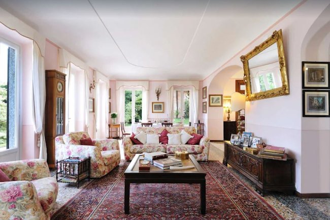 Solution FOR A Luxury Stay-13000 M2 Exotic Italian Lake Front Home IN Mennagio