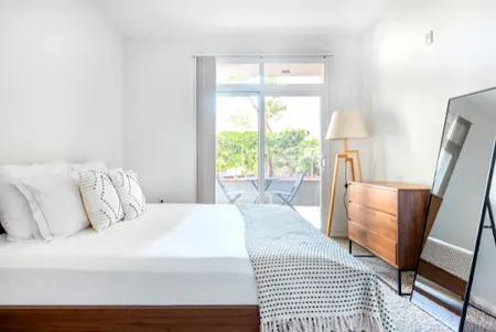 Lincoln Blvd #1-332