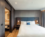 Luxury 1 Bedroom Apartment 