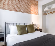 Castillo  Serviced Apartment