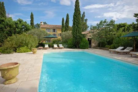 Luxury Villa in the Village of Pernes les Fontaines