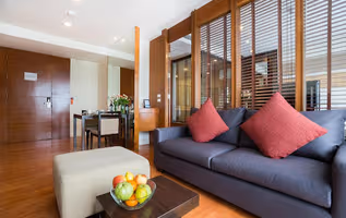 Ratchadaphisek Road Apartments