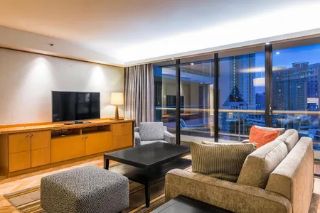 Narathiwas Rajanagarindra Serviced Apartments