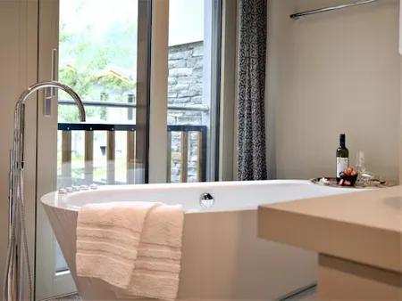 Zenith Retreat