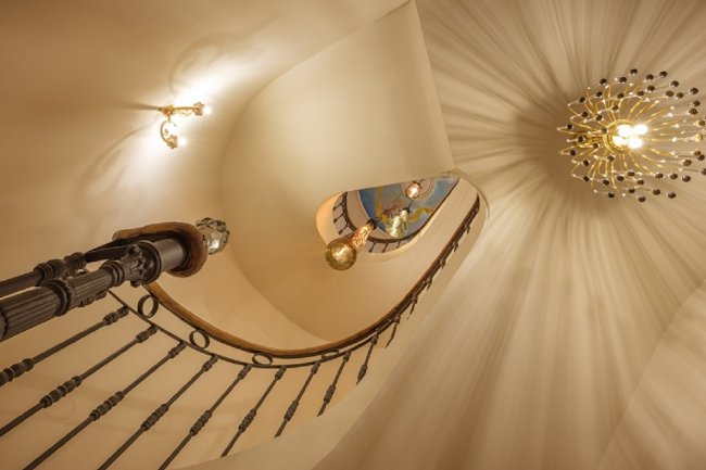 A Magical and Excessive St Remy Villa