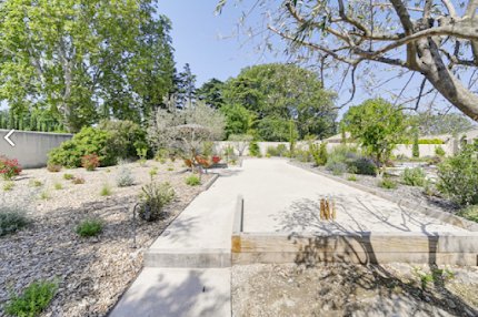 A Cozy Villa Retreat Near St Remy de Provence