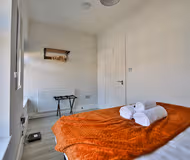 2 Bed Flat In Vibrant Area Near City Centre