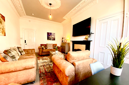 Anchored | Homely Apartment in Historic Centre