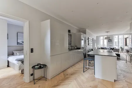 100SQM TUILERIES UBER LUXURY RUE SAINT HONORE