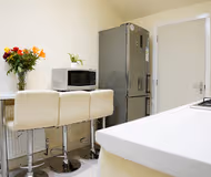 Fully equipped kitchen in 1 bed at 216 CR